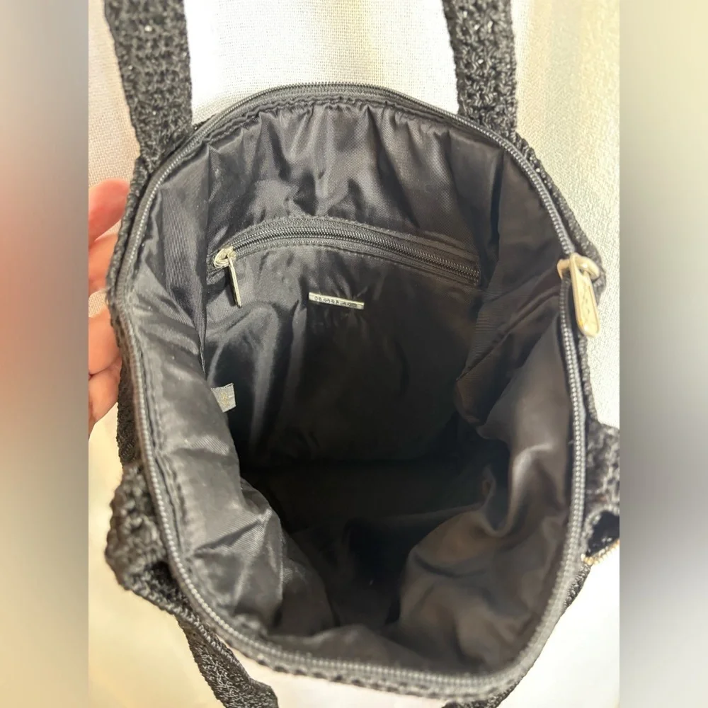 The Sak sak black